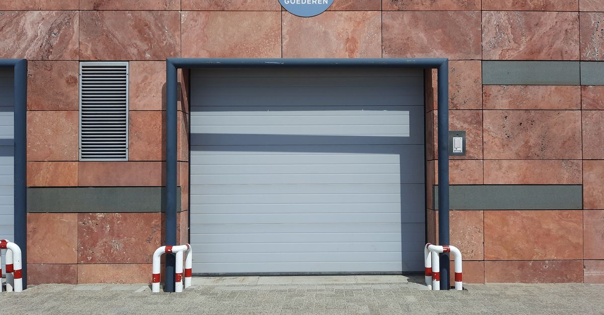 Troubleshooting Common Problems with Tilt-Up Roller Doors