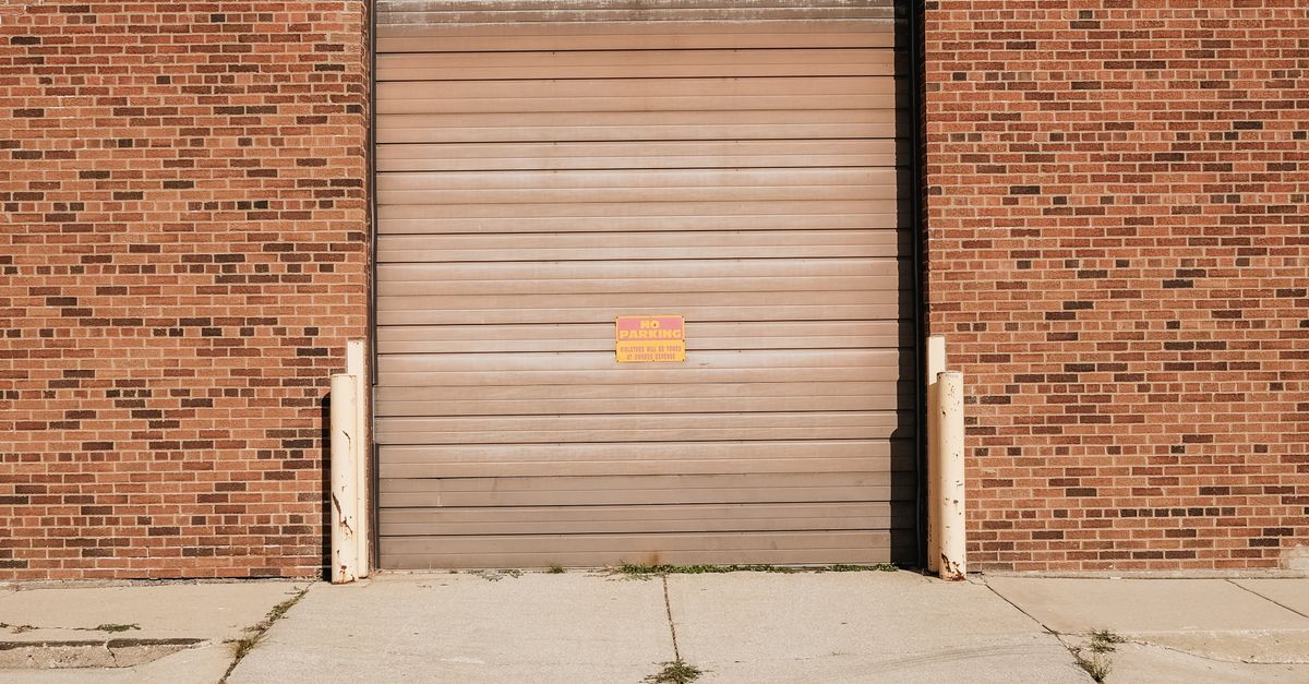 Understanding the Advantages of Tilt-Up Roller Doors in Melbourne